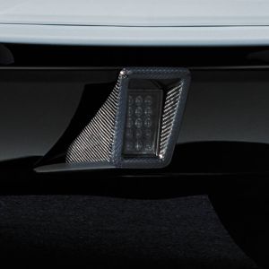 Startech LED Leuchte mit Gehäuse in Carbon passend für Aston Martin Vantage AM6